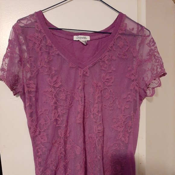 Lavender lace top - Picture 1 of 3